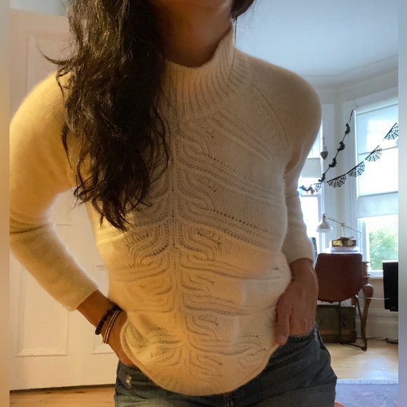 ✨SOLD✨Benetton wool sweater - Picture 2 of 5